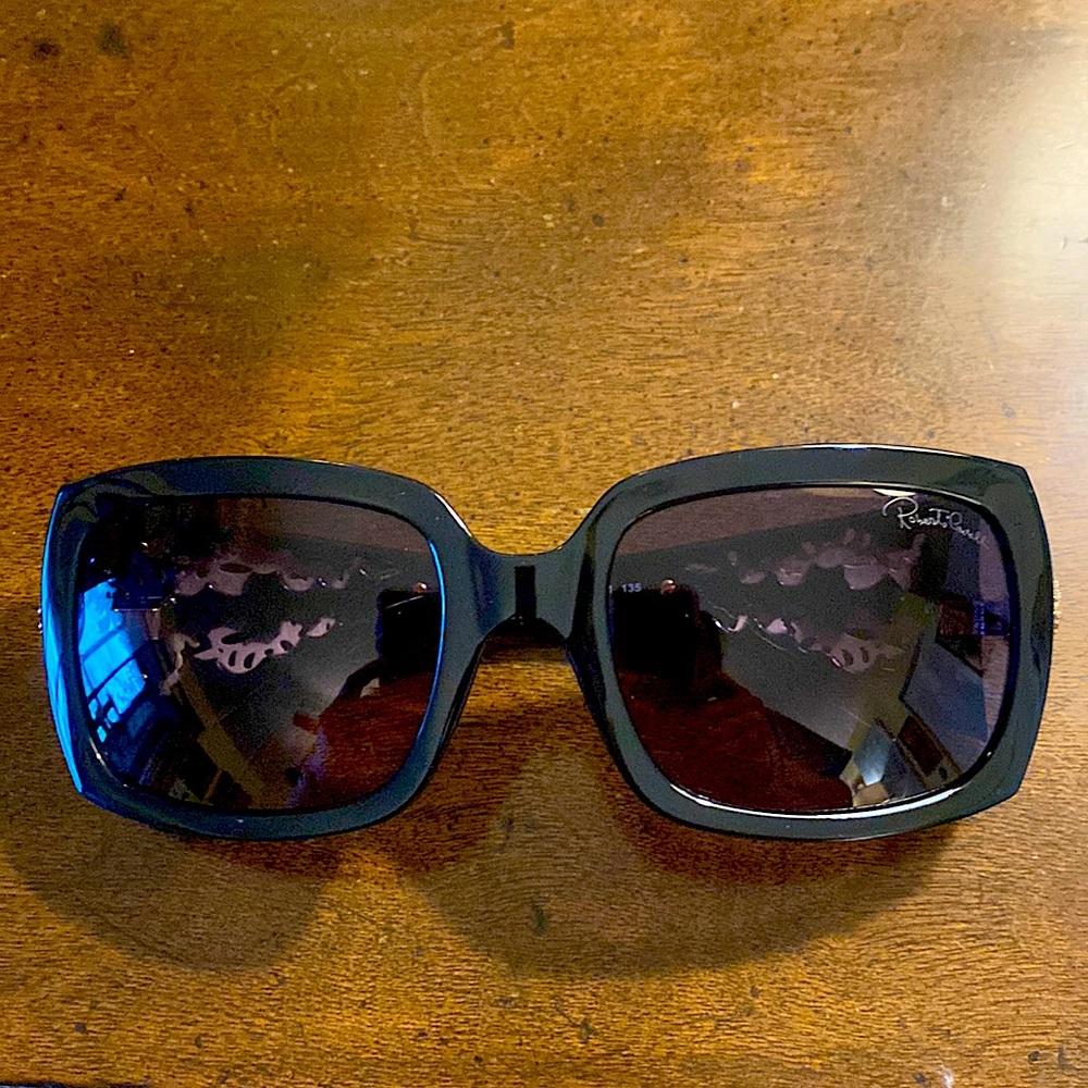 HOST PICK ❤️ Vintage Roberto Cavalli Monogram Collection Sunglasses